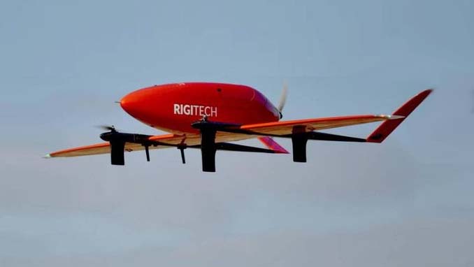 Det er denne røde drone fra Rigitech, med et vingefang på 2,8 meter, som fløj jomfruturen fra Svendborg til Ærø.